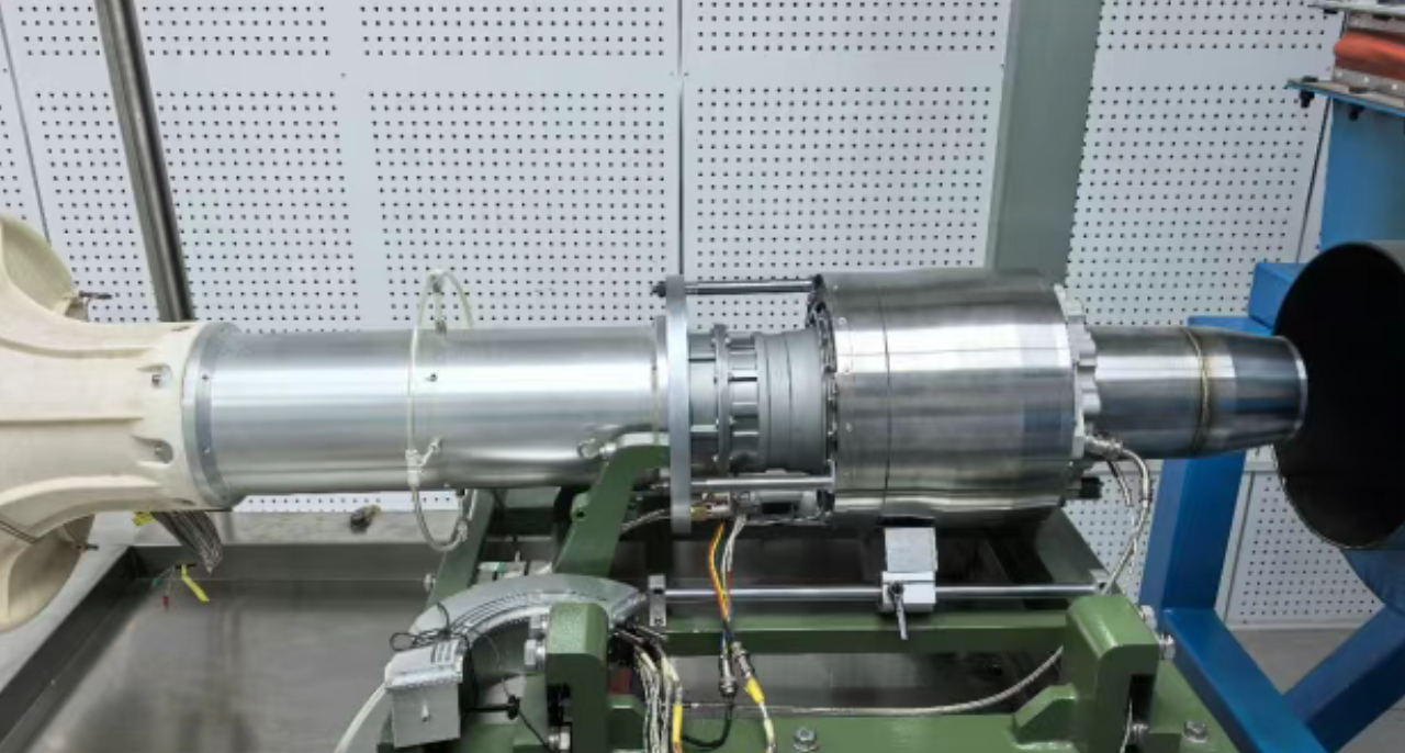 创新性突破！四川星空航发WP-150航空涡喷发动机点火成功